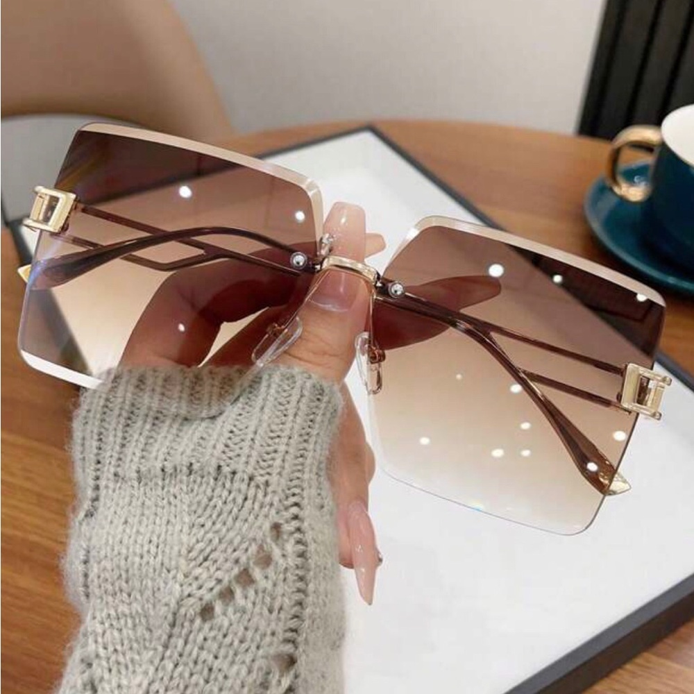 ✨Champagne Sunglasses 🌹✨